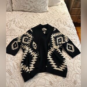 Banana Black and Cream Patterned cardigan
